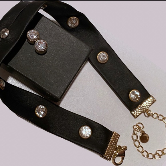 Black Crystal Studs Choker & Earrings NWT - Picture 3 of 8